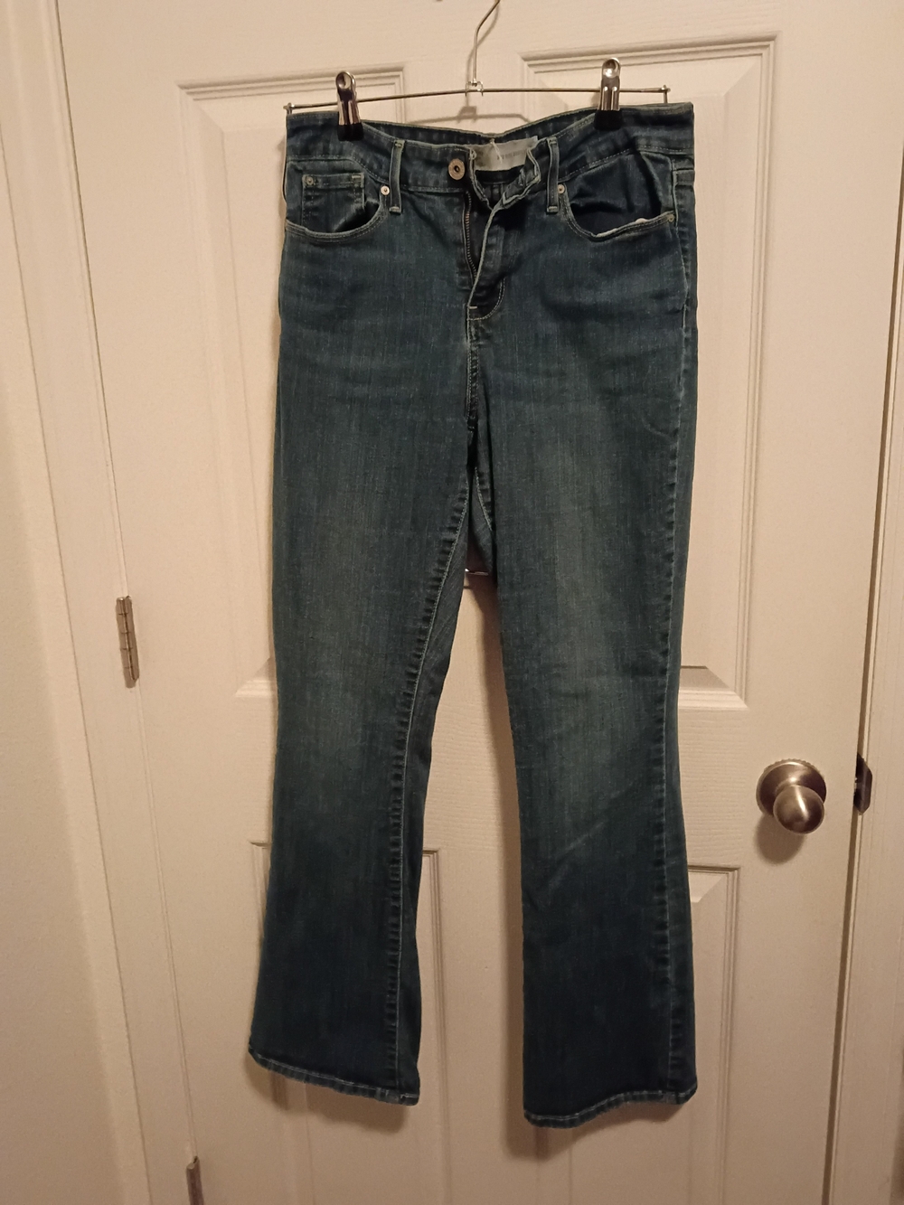Signature by Levi Strauss Women's Boot Cut Jeans - Medium Blue